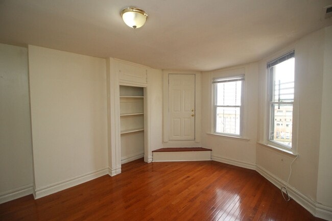 Building Photo - 2630 N Charles St