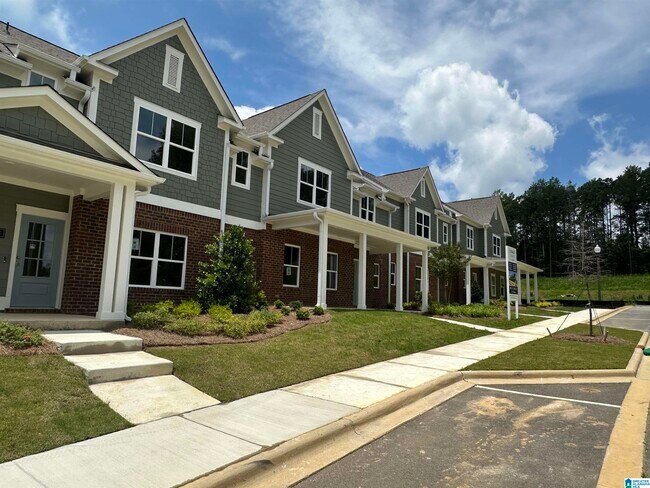 Building Photo - 1009 Grand River Blvd W