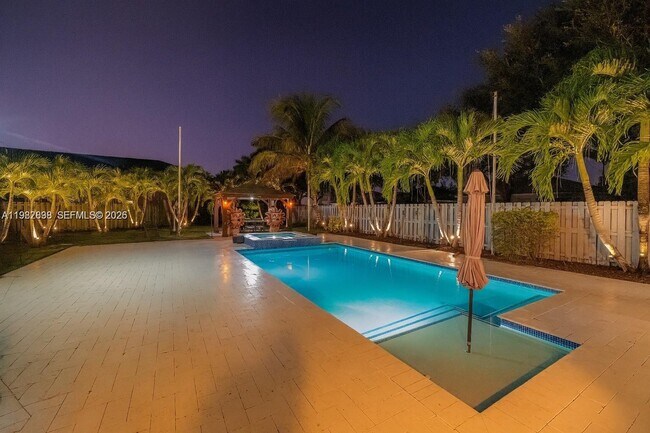 Building Photo - 3461 SE 1st St