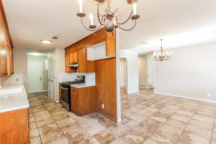Building Photo - 218 Leighton Dr
