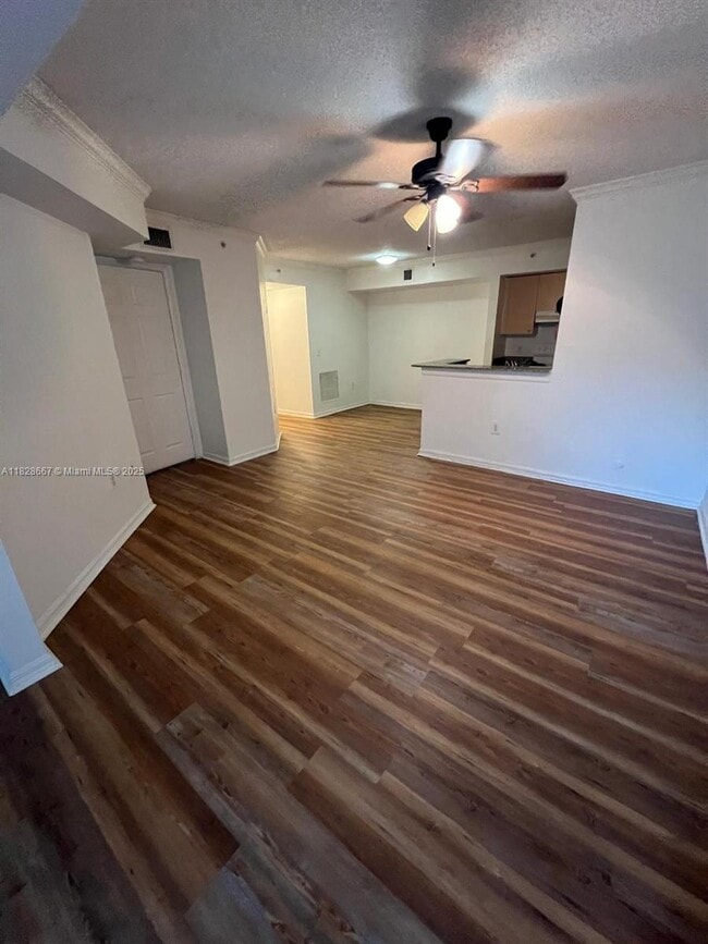 Building Photo - 2494 Centergate Dr