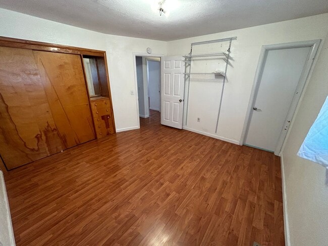 Building Photo - Beautiful Ranch style 3 bed/2 bath home - ...