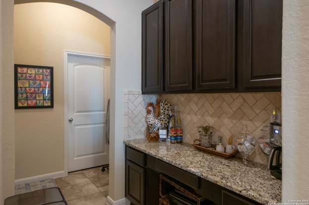Building Photo - 5633 Briar Fld