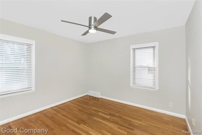 Building Photo - 1197 Catalpa Dr