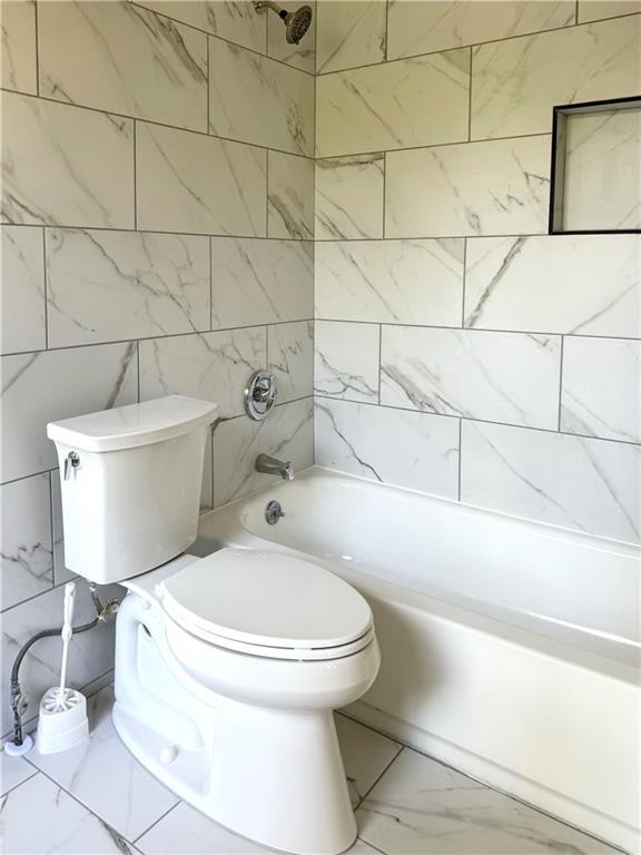 Building Photo - 46 Delmont Dr NE