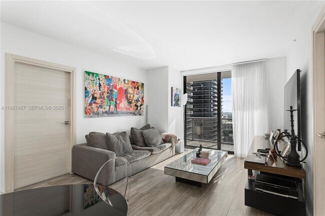 Building Photo - 801 S Miami Ave