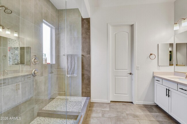 Building Photo - 23018 E Orchard Ln