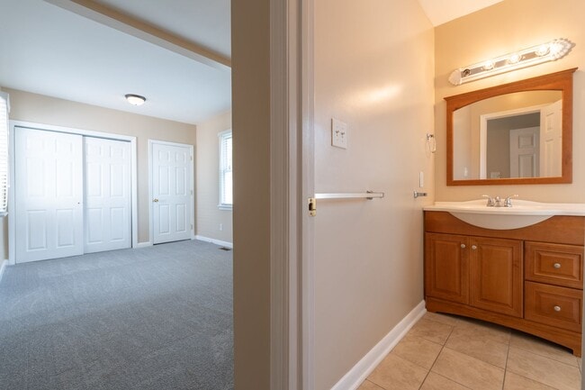 Building Photo - BEAUTIFUL 3 Bedroom Home in Little Creek!