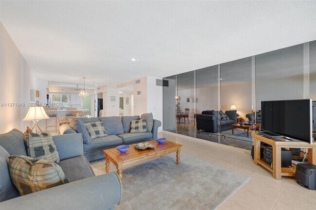 Building Photo - 2001 S Surf Rd