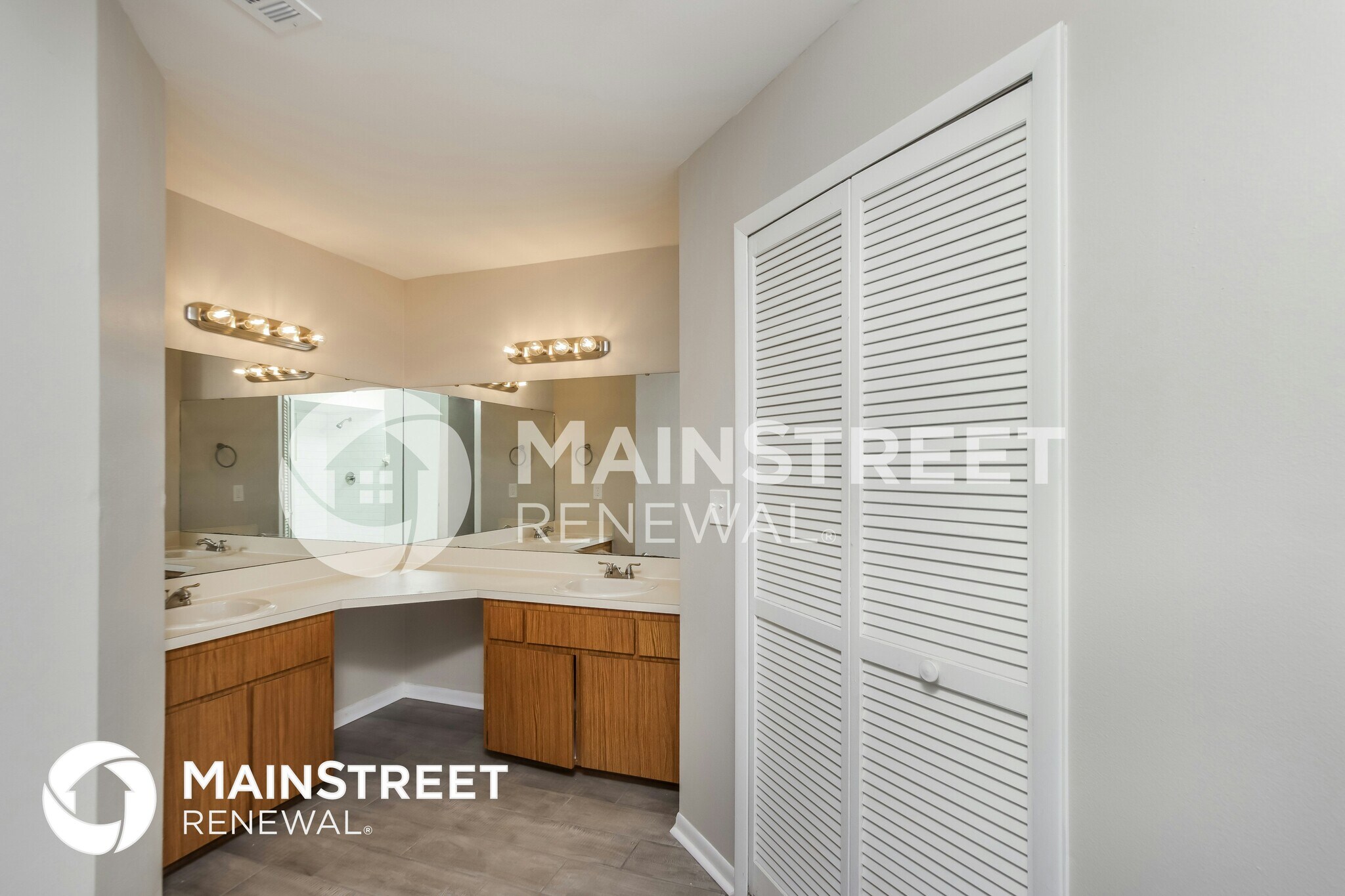 Building Photo - 865 Pine Wood Ave