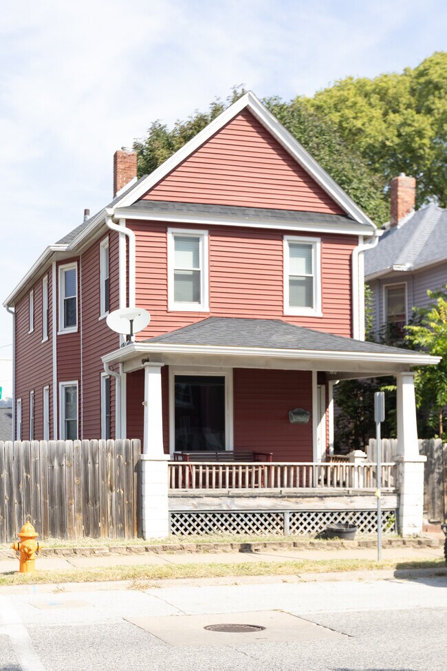 Building Photo - 1001 4th Ave