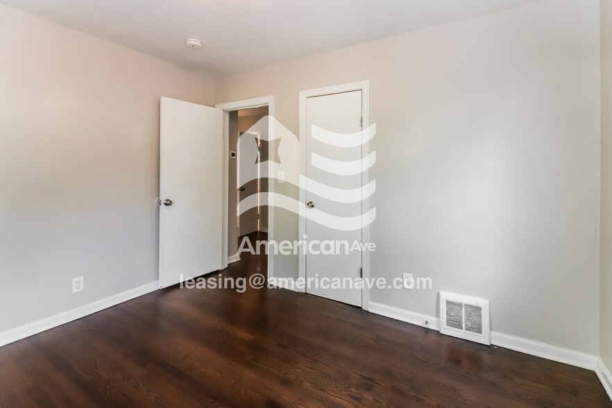 Building Photo - 7859 James A Reed Rd