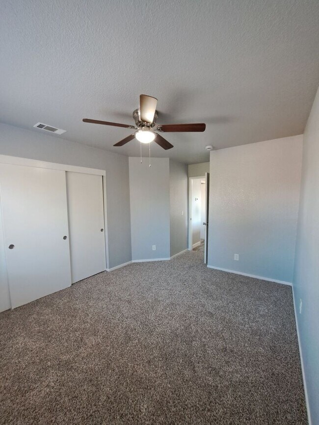 Building Photo - 3302 W Shields Ave