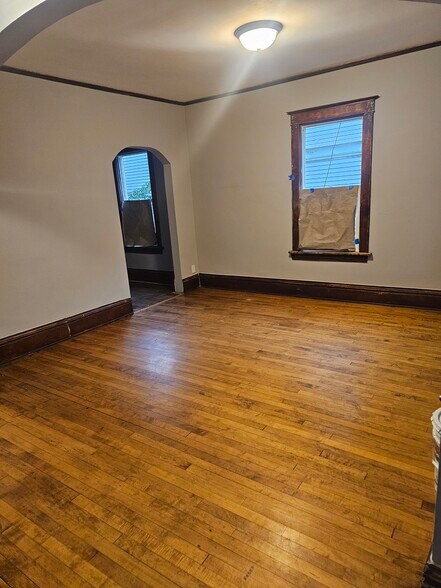 Building Photo - 967 St Anthony Ave