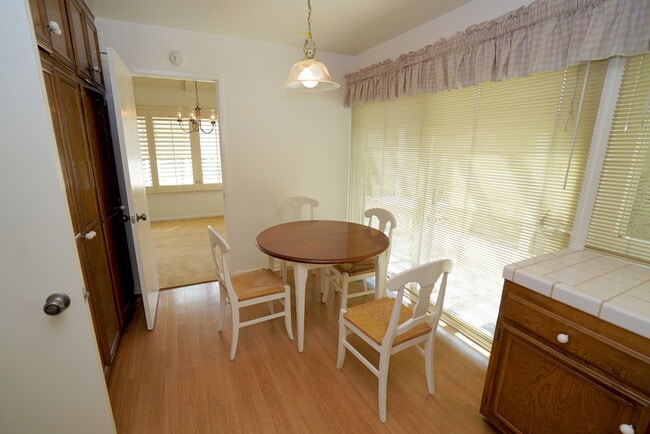 Building Photo - Old Orchard I Home for Rent in Valencia!