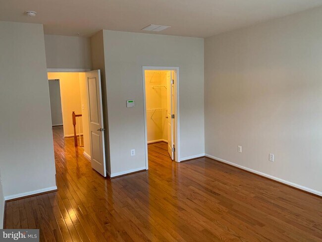 Building Photo - 7449 Singers Way
