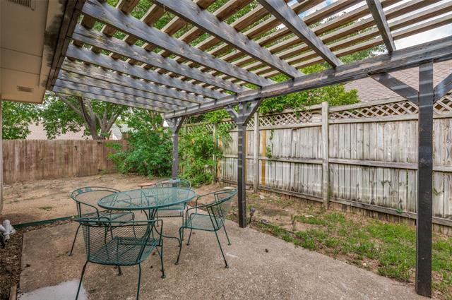 Building Photo - 2208 Placid Dr