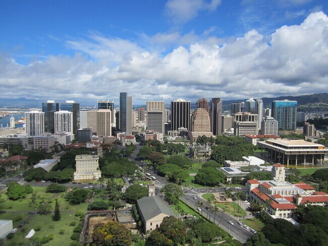 Building Photo - 1 Bedroom, 1 Bathroom, 1 Parking (801 South Street)