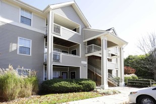 Building Photo - Lee Overlook Apartments