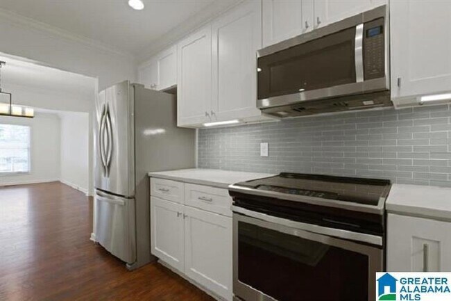Building Photo - 2106 Montreat Pkwy