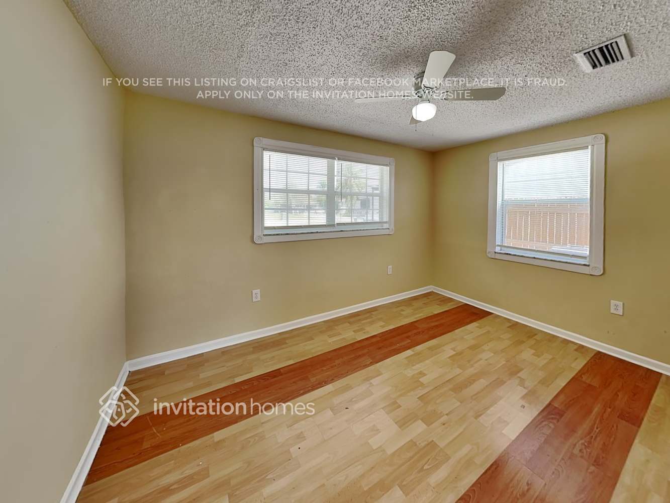 Building Photo - 2522 Holly Rd