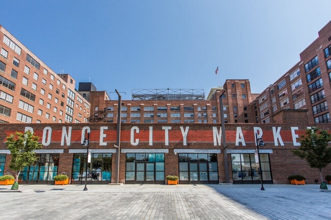 Building Photo - 71 Randolph St NE