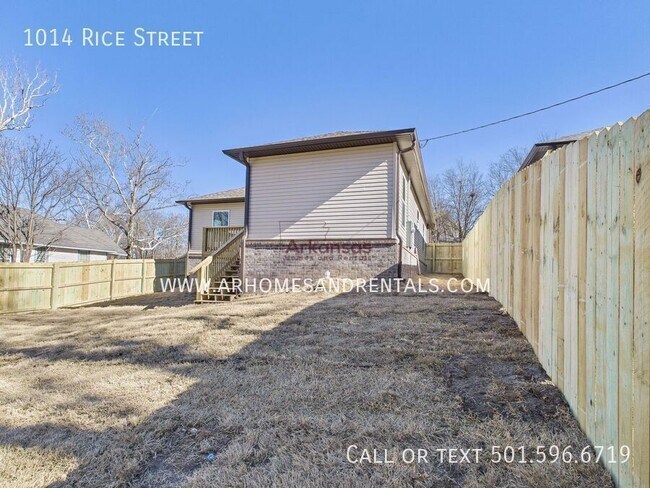 Building Photo - 1014 Rice St