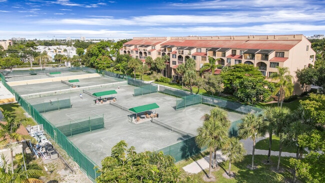 Building Photo - 755 Dotterel Rd