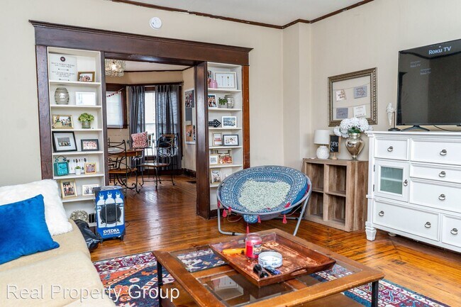 Building Photo - 5 br, 2 bath House - 1501 Wilson Ave.