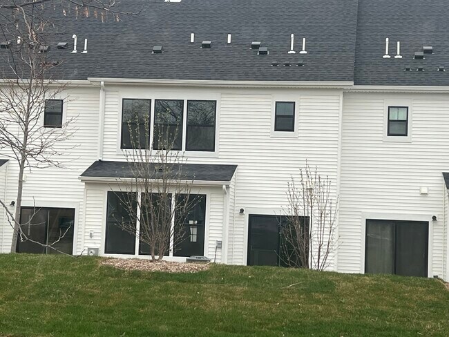 Building Photo - 1977 Leiter Way