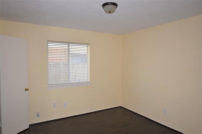 Building Photo - 1522 Cartwright Rd
