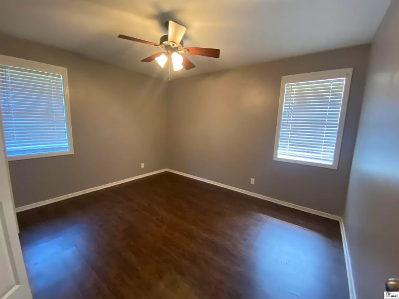 Building Photo - 513 Nichols Dr