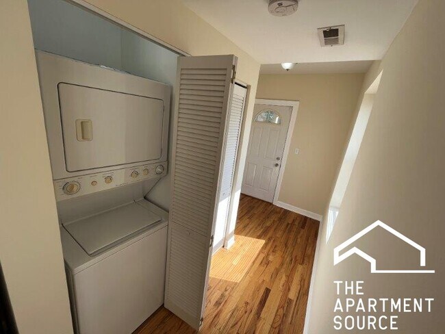 Building Photo - 4606 N Monticello Ave