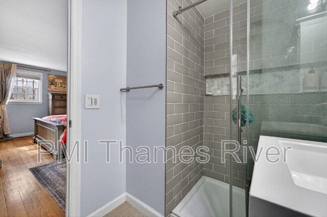 Building Photo - 74 Hurlburt St