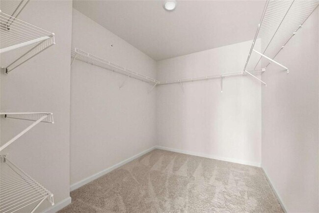 Building Photo - 1328 Riverstone Rd