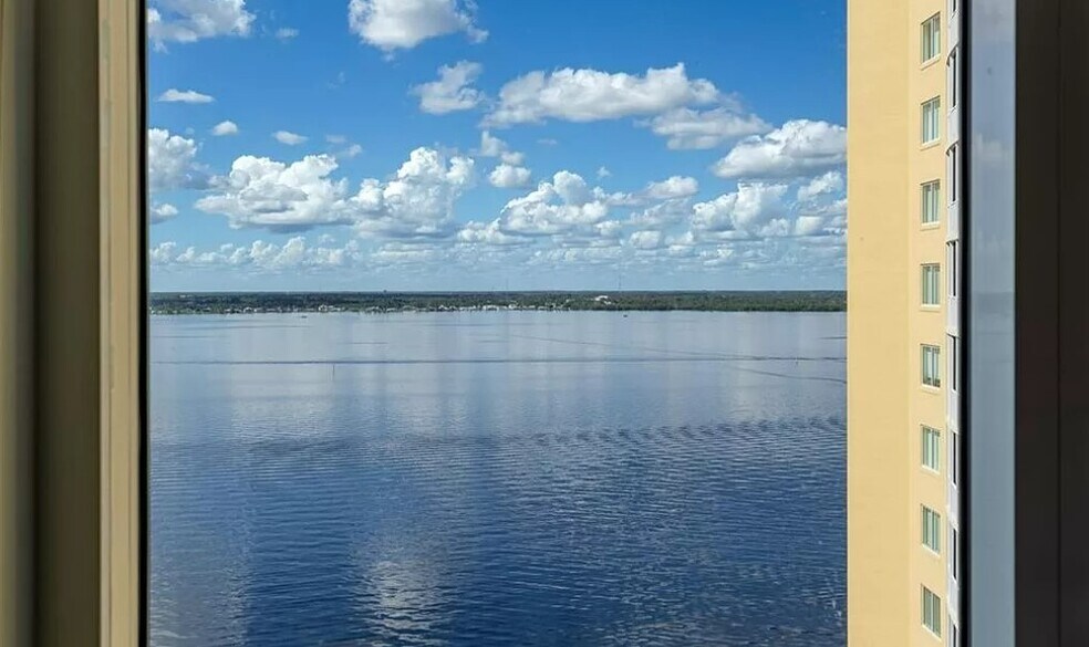 Building Photo - 2743 1st St