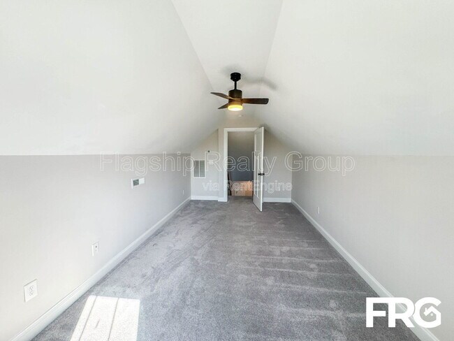 Building Photo - 2277 Kinsaul-Willoughby Rd