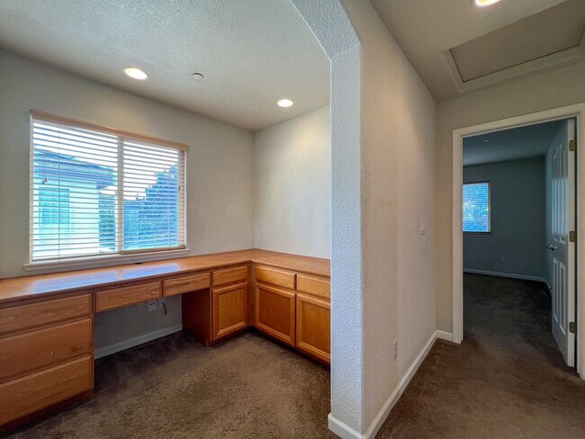 Building Photo - 151 San Marco Way