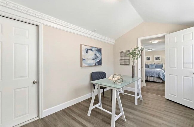 Building Photo - HOUSING VOUCHER ACCEPTED: : Updated St. Pete Home with Private Yard, Hot Tub & More!