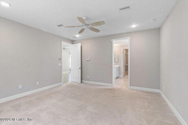 Building Photo - 192 Vista Lake Cir