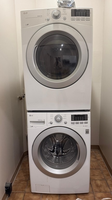 Building Photo - 62 River St