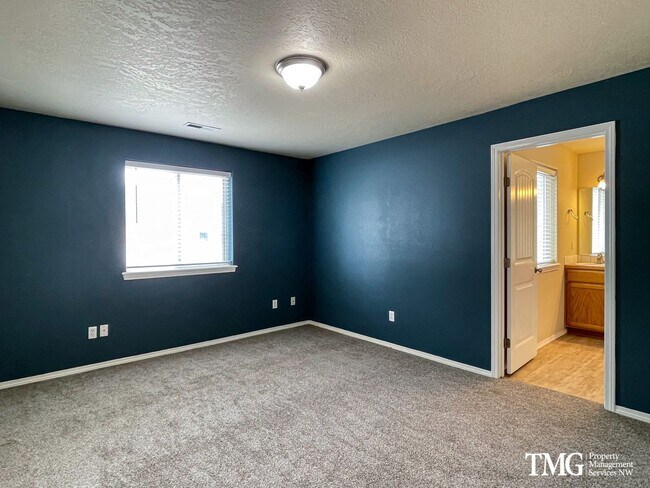 Building Photo - 3BD Ranch in Desirable Pasco Neighborhood