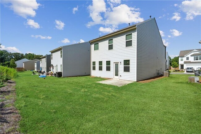 Building Photo - 67 Pointe Pl