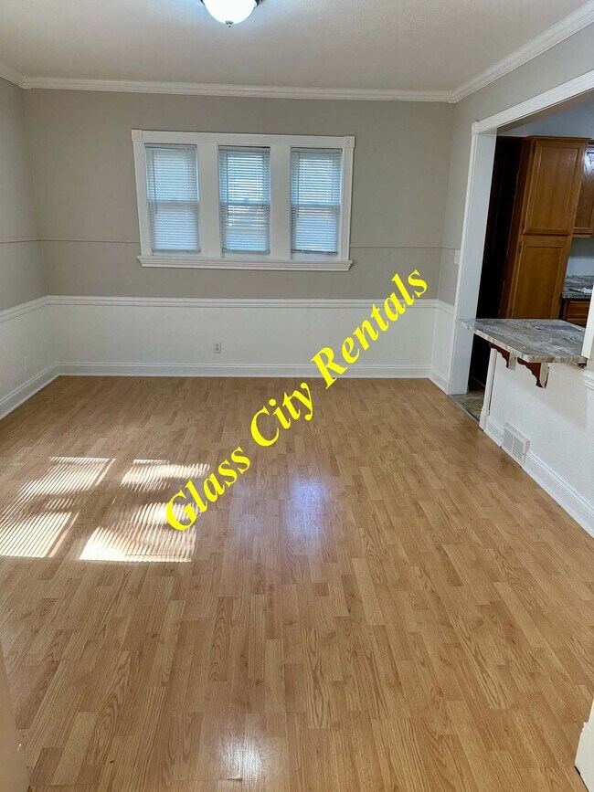 Building Photo - 4351 Willys Pkwy