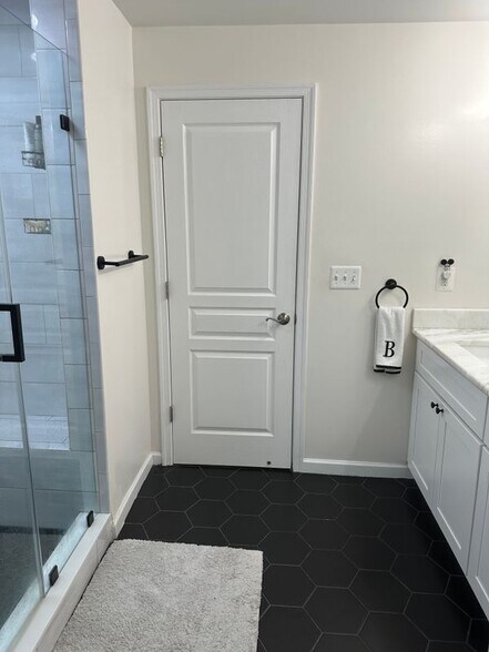 Building Photo - 14838 Mason Creek Cir