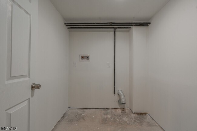 Building Photo - 882 S 14th St