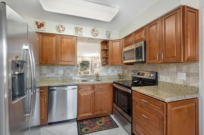 Building Photo - 7286 Huntington Ln