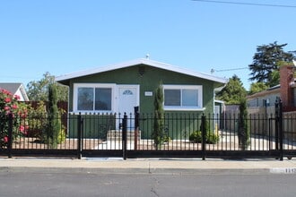 Building Photo - 1117 Palmer Ave