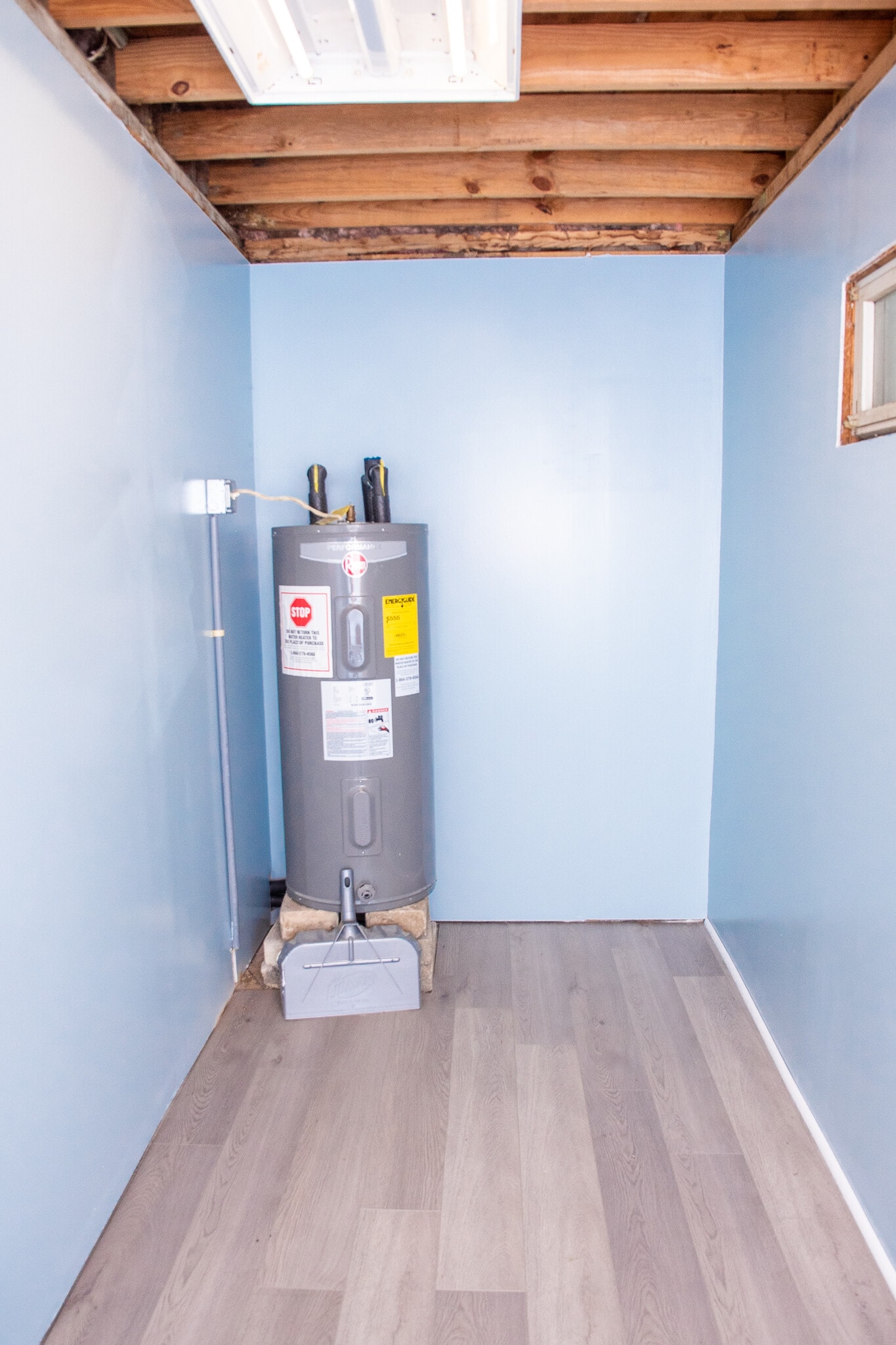 Laundry Room - 1024 W Trindle Rd