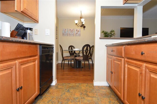 Building Photo - 12760 Indian Rocks Rd